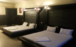 One of the best hotels in Chintpurni