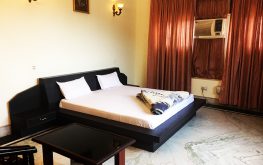 One of the best hotels in Chintpurni